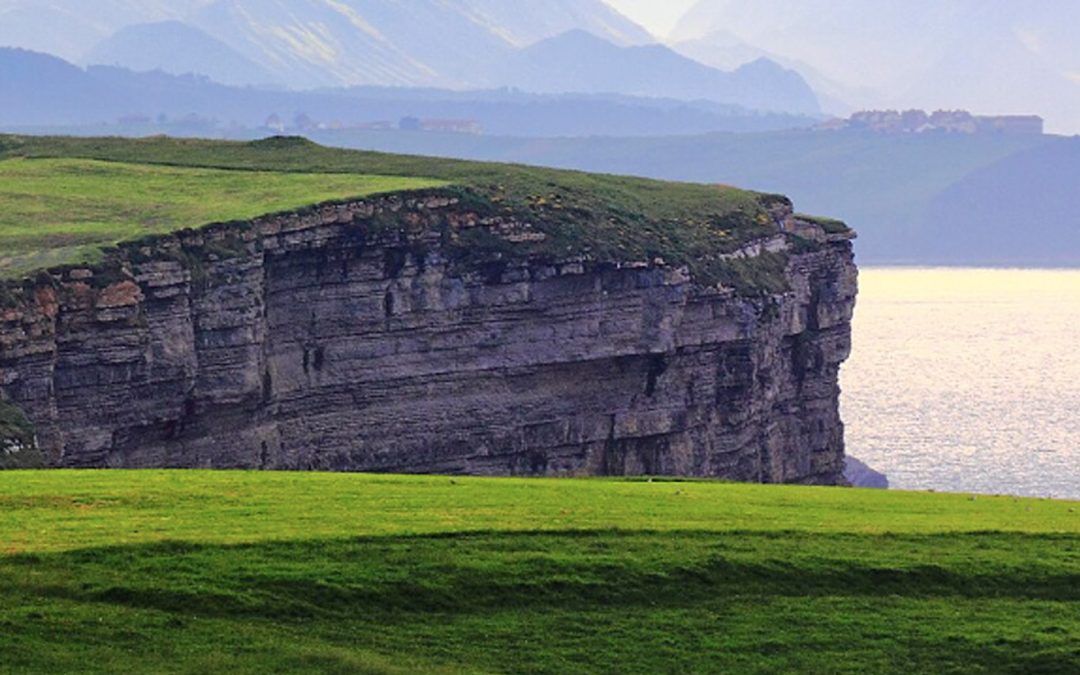 Alfoz de Lloredo, una joya natural en el Mar Cantábrico