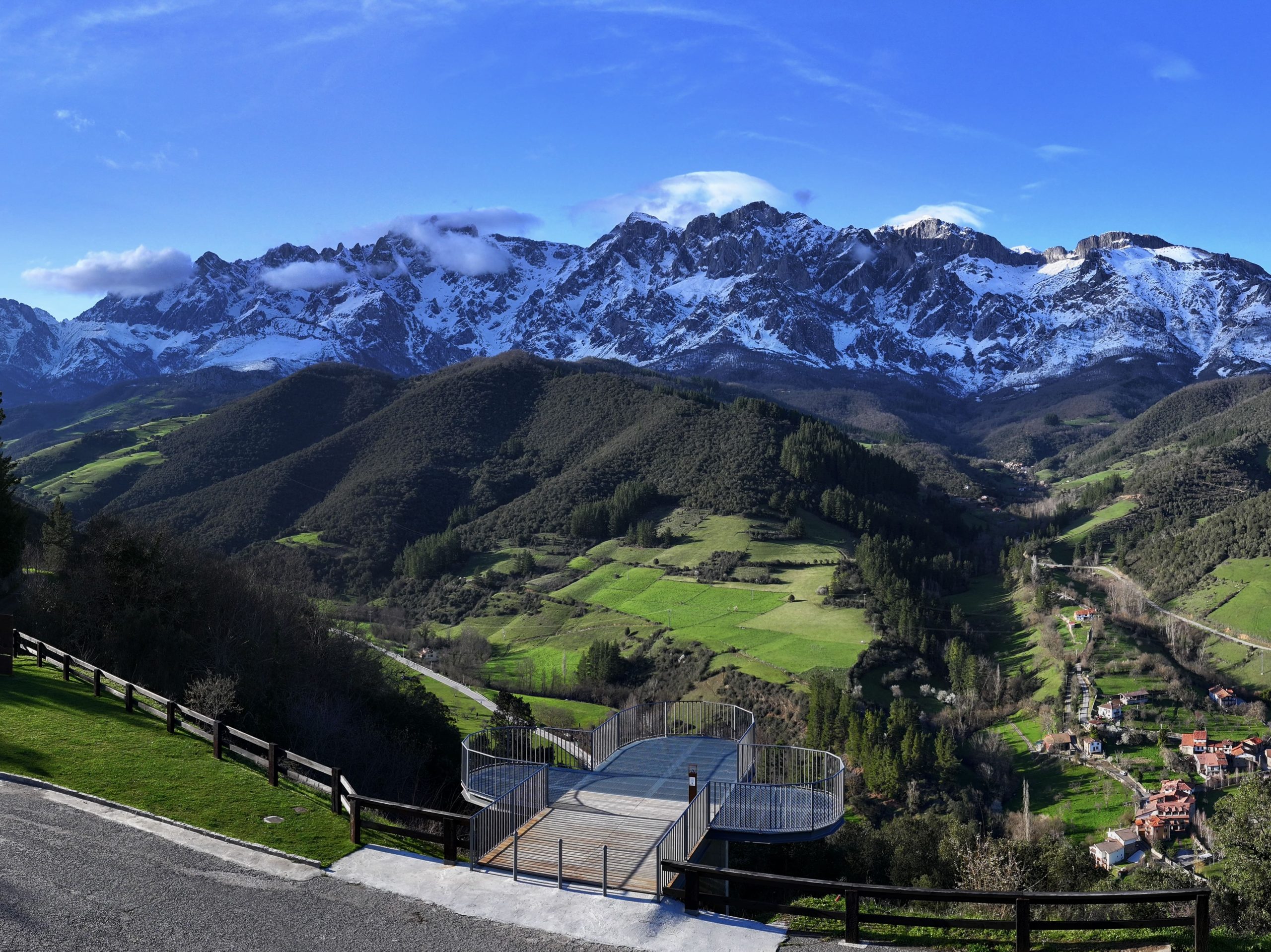 3029 (107) Mirador Camaleño